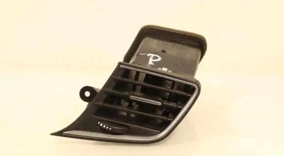 Alfa Romeo Giulietta Dashboard side air vent grill/cover trim 156088352