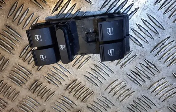 Volkswagen Tiguan Electric window control switch 1K4959857B