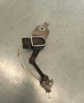 Mercedes-Benz C W205 Headlight/headlamp level sensor A2229050503 0851 151216