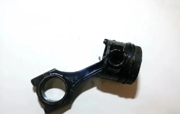 Piston with connecting rod