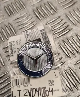 Mercedes-Benz ML W166 Manufacturer badge logo/emblem A2078170316