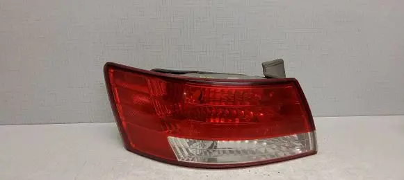 Hyundai Sonata Rear/tail lights 924013K0