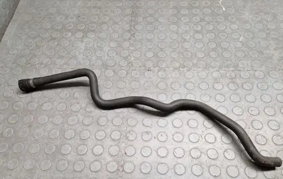 BMW 5 E39 Engine coolant pipe/hose 8378369