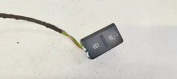 Volkswagen Golf Plus Central locking switch button 5M1962125B