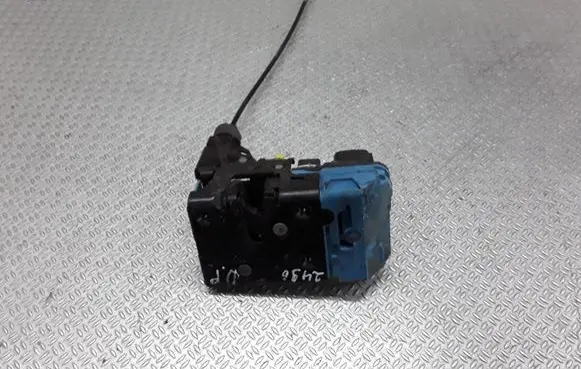 Volvo S80 Front door lock