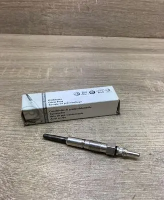 Audi 100 S4 C4 Glow plug N10140105