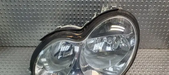 Mercedes-Benz C W203 Headlight/headlamp S26380840