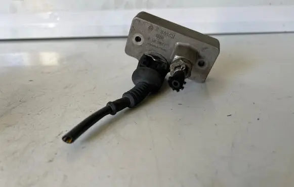 Audi A4 S4 B5 8D Air pressure sensor 0281002018