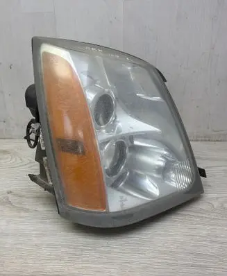 Cadillac SRX Headlight/headlamp 25768238 E138856 89032133