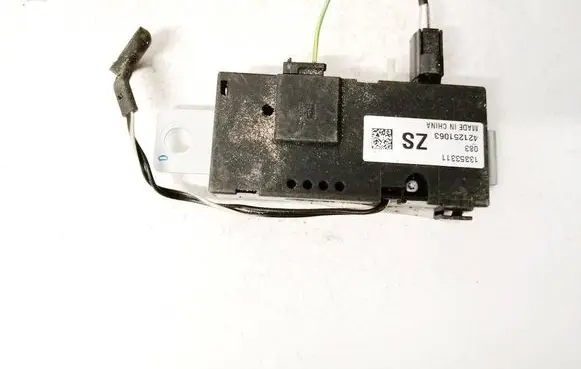 Opel Insignia A Antenna control unit 13353311 421251063