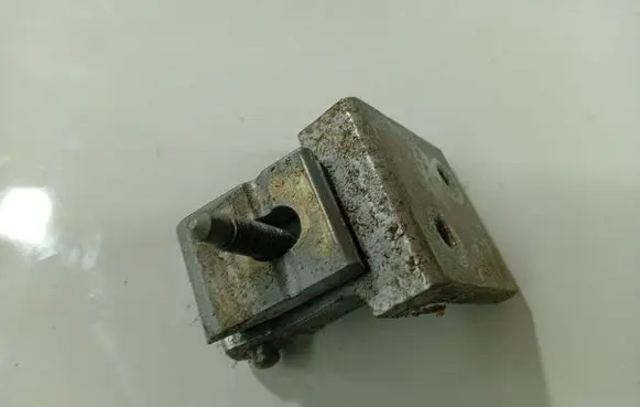 Audi A4 S4 B5 8D Rear door lower hinge 
