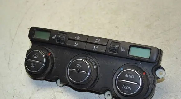 Volkswagen Touran I Climate control unit 