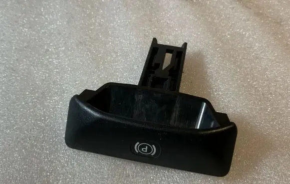 Mercedes-Benz C W204 Hand brake release handle A2044270020