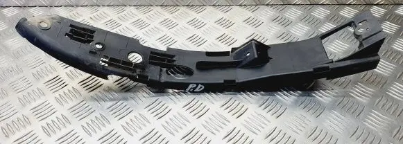 Volkswagen Touareg I Front bumper mounting bracket 7L6807184A