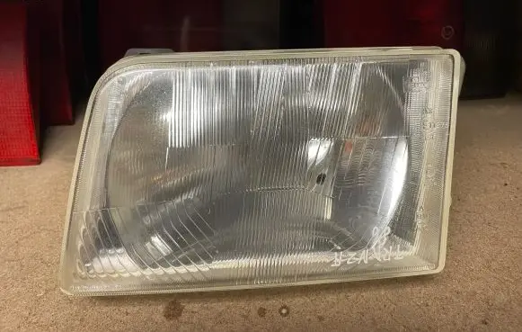 Ford Transit Headlight/headlamp