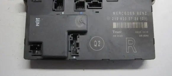 Mercedes-Benz CLS C219 Door control unit/module 2198200726