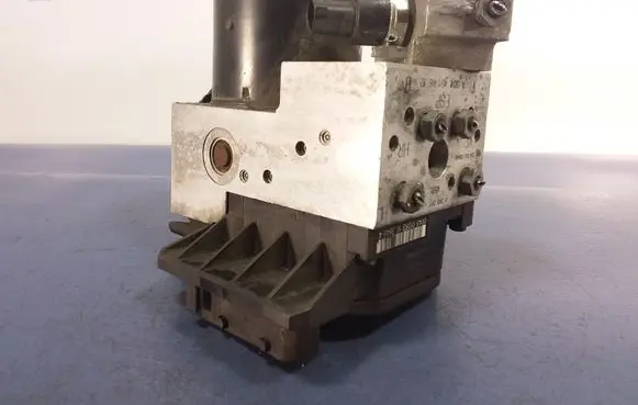 Mercedes-Benz S W220 ABS Pump A0044814612