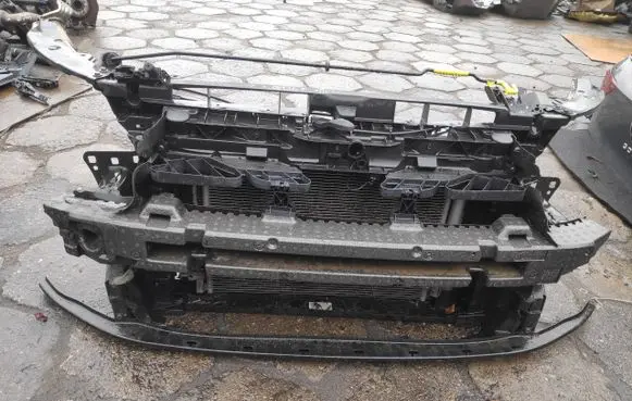 Volkswagen Golf VIII Radiator support slam panel 5H0807109A