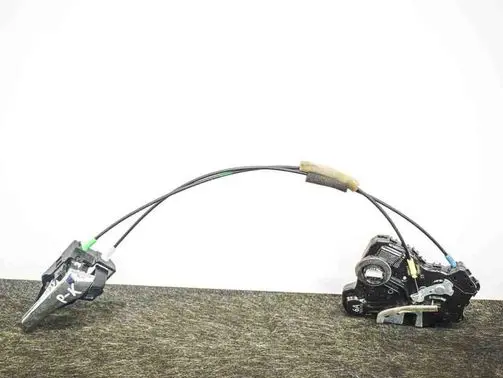 Toyota RAV 4 (XA40) Coupe door lock (next to the handle) 7030705