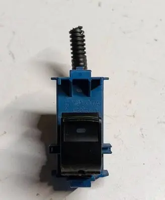 Toyota Verso Electric window control switch 84810-05070 30170440 2600