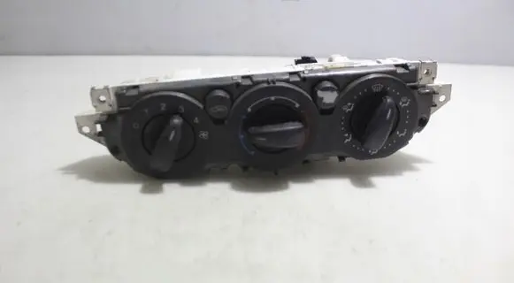 Ford Focus Interior fan control switch 