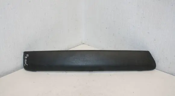 Ford Focus Front bumper splitter molding 4M5117E909AF