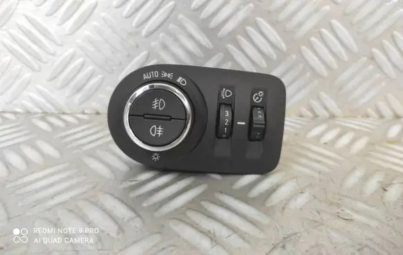 Opel Mokka B Light switch 9836300180 17039710