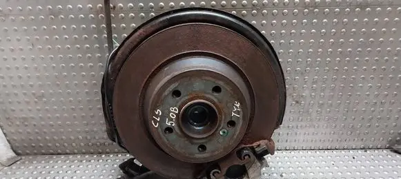 Rear wheel hub spindle/knuckle