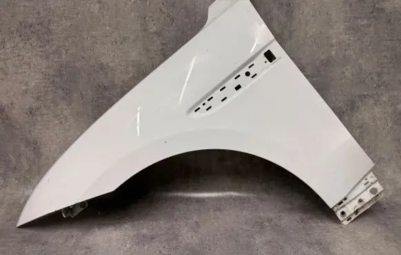 Jaguar F-Pace Fender NULL