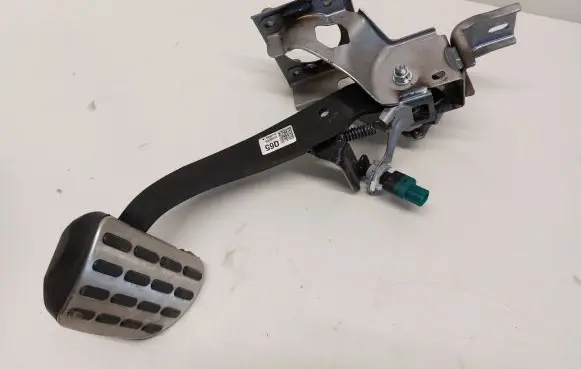 KIA Sportage Brake pedal 32800F1745