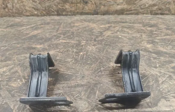 Acura ZDX Radiator mount bracket