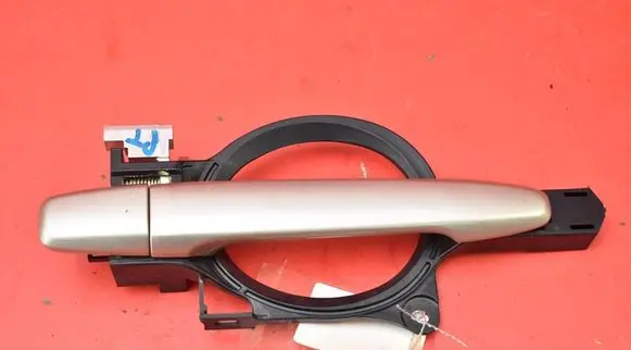 Mitsubishi Lancer VIII Rear door exterior handle