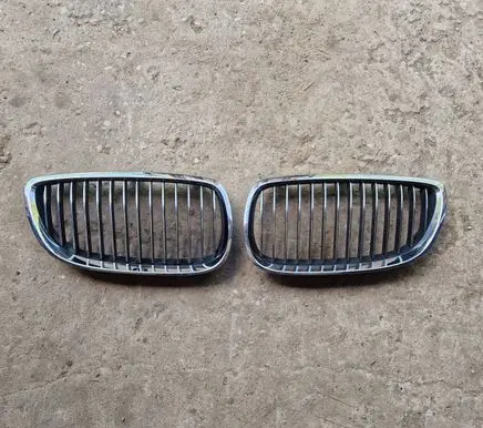 BMW 3 E92 E93 Front grill 51137157275 51137157276 7157275