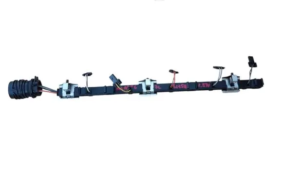 Volkswagen Touareg I Fuel injector wires 07Z971826