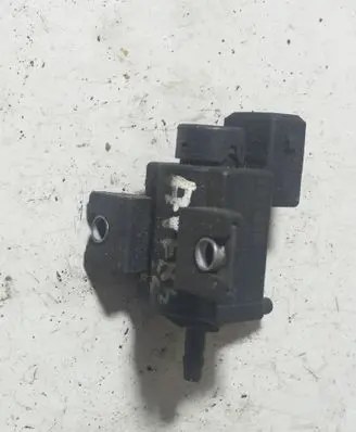 Toyota Avensis T250 Turbo solenoid valve 258600R010 72828606
