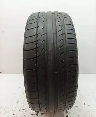 Volkswagen PASSAT B5 R17 summer tire 