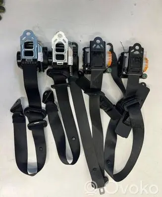 Toyota Hilux VIII Set of seat belts 