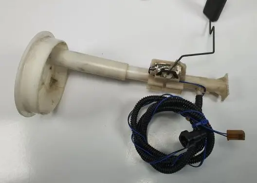 Renault Koleos I Fuel level sensor 