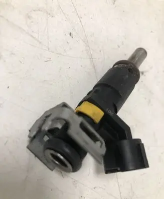 Citroen DS3 Fuel injector V75281768007