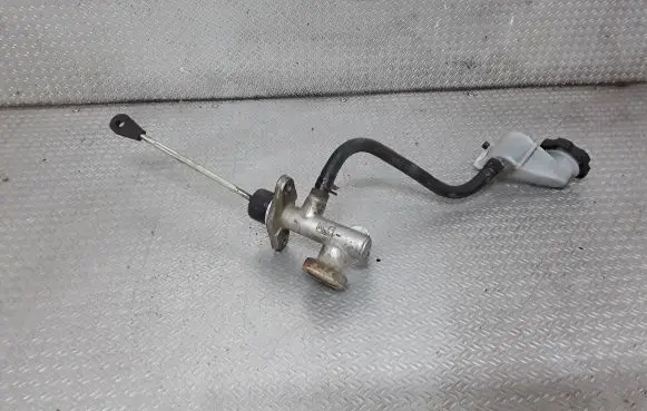 Chevrolet Captiva Clutch master cylinder