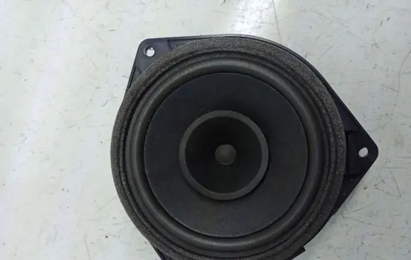 Toyota Avensis T250 Front door speaker 8616002370