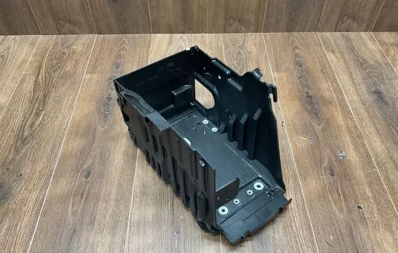 Land Rover Evoque II Battery box tray K8d2-10723-ac