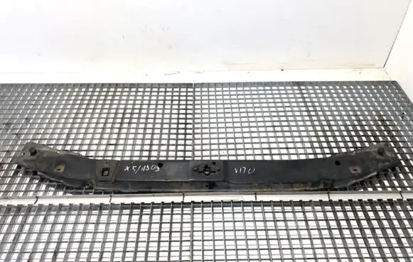 Mercedes-Benz Vito Viano W638 Front bodywork piece 