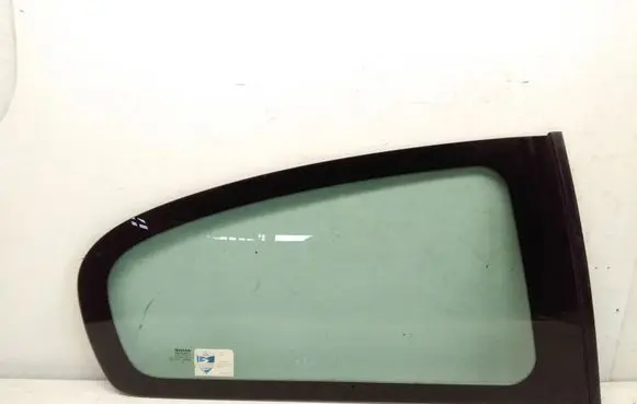 Nissan Almera N16 Rear side window
