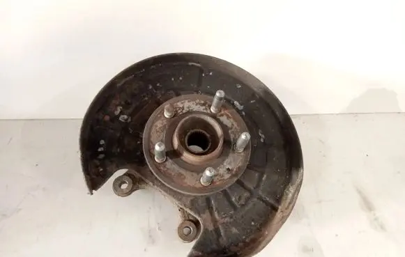 Opel Insignia A Front wheel hub spindle knuckle