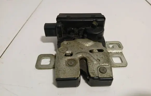 Mini One - Cooper R57 Tailgate/trunk/boot lock/catch/latch 2754528