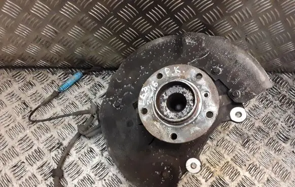 BMW 6 E63 E64 Front wheel hub
