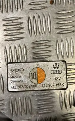 Volkswagen Golf II Idle relay 443907393K
