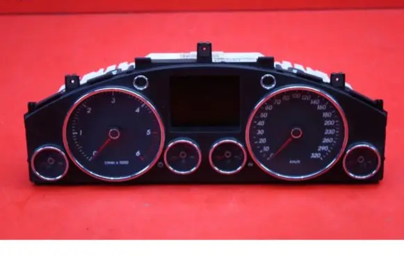 Volkswagen Touareg I Speedometer (instrument cluster) 7L6920880H
