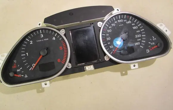 Audi A6 S6 C6 4F Speedometer (instrument cluster) 4F0920900L 4F0910900A TAB004869GJ